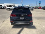 Used 2024 Volkswagen Taos SE image 6