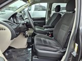 Used 2019 Dodge Grand Caravan SE image 4