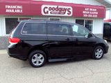 Used 2010 Honda Odyssey Touring image 2