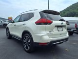 Used 2017 Nissan Rogue SL w/ SL Premium Package image 3