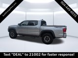 Used 2017 Toyota Tacoma TRD Off-Road w/ Premium & Technology Package image 6