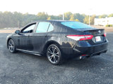 Used 2018 Toyota Camry SE image 4
