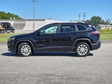 Certified 2020 Jeep Cherokee Latitude w/ Cold Weather Group image 4