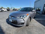 Used 2016 Hyundai Veloster image 2