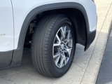 Used 2023 GMC Acadia SLT image 2