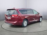 Used 2019 Chrysler Pacifica Touring-L image 4