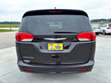 Used 2017 Chrysler Pacifica Touring w/ Tire & Wheel Group image 5