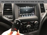 Used 2021 Jeep Grand Cherokee Laredo image 2