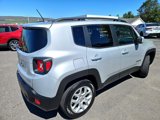 Used 2017 Jeep Renegade Latitude image 3