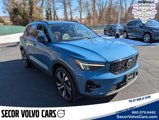 Certified 2023 Volvo XC40 B5 Plus image 2
