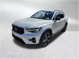 Certified 2024 Volvo XC40 B5 Core image 2