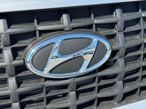 Used 2025 Hyundai Venue SE image 6