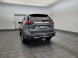 Used 2018 Nissan Rogue SV image 6