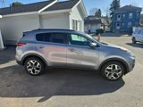 Used 2022 Kia Sportage EX w/ EX Technology Package image 4
