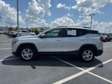 Used 2022 GMC Terrain SLE w/ Driver Convenience Package image 4