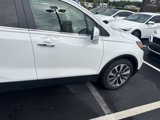 Used 2019 Buick Encore Essence image 2