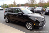Used 2021 Kia Soul LX image 2