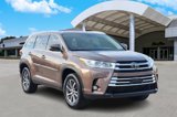 Used 2019 Toyota Highlander XLE image 2