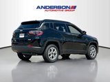 New 2025 Jeep Compass Latitude image 2
