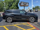 Used 2021 Toyota Highlander XLE image 5