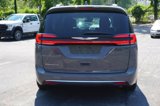 Used 2022 Chrysler Pacifica Touring-L image 5