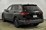 Certified 2022 Volkswagen Tiguan SE w/ Panoramic Sunroof Package image 4