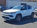 New 2025 Jeep Compass Limited image 3