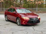 Used 2016 Toyota Camry SE image 3