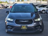 Used 2022 Chrysler Pacifica Touring-L image 2