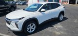 Used 2025 Chevrolet Trax LS w/ LS Convenience Package image 3