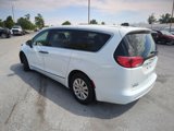Used 2020 Chrysler Voyager L image 5