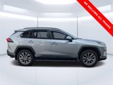 Used 2021 Toyota RAV4 XLE Premium image 2