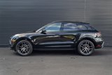 Used 2025 Porsche Macan image 2
