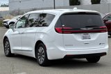 Used 2022 Chrysler Pacifica Limited image 6
