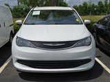 Used 2017 Chrysler Pacifica Touring w/ Tire & Wheel Group image 2