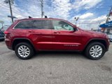 Used 2014 Jeep Grand Cherokee Laredo w/ 18" Wheel & 8.4" Radio Group image 5