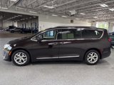 Used 2017 Chrysler Pacifica Touring-L w/ Tire & Wheel Group image 4