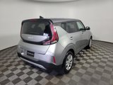 Used 2024 Kia Soul LX image 4