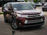 Used 2019 Toyota Highlander XLE image 2