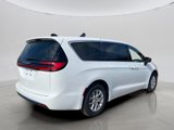 New 2025 Chrysler Pacifica Select image 3
