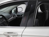 Used 2019 Ford Fusion SE image 4