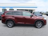 Used 2019 Toyota Highlander XLE image 3