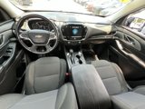 Used 2018 Chevrolet Traverse LT image 2
