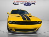 Used 2017 Dodge Challenger SXT image 4