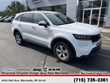 Used 2023 Kia Sorento LX image 2