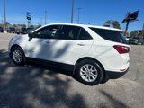 Used 2021 Chevrolet Equinox LS image 3