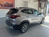 Used 2022 Kia Seltos EX image 4