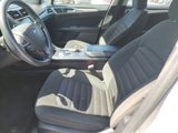 Used 2018 Ford Fusion SE w/ Fusion SE Technology Package image 4