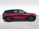 Used 2024 Lincoln Nautilus Reserve image 2
