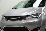 Used 2018 Chrysler Pacifica Limited image 2